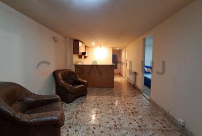 Casă calcan, Curte,  grădină, Iris!! - 9