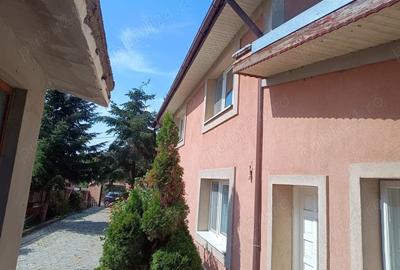 Casă cu 5 camere cu Teren 1000 Mp în Postăvari - 3