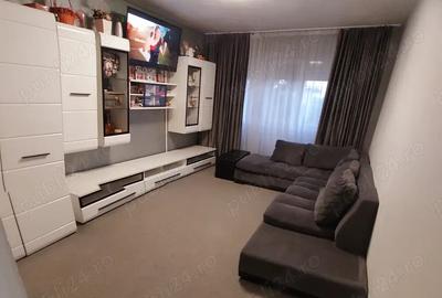 Vand apartament 3 camere decomandat zona Banu Maracine - 1