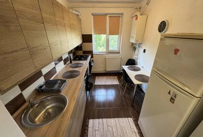 Apartament cu 2 camere semidecomandat, mobilat în Central - 4