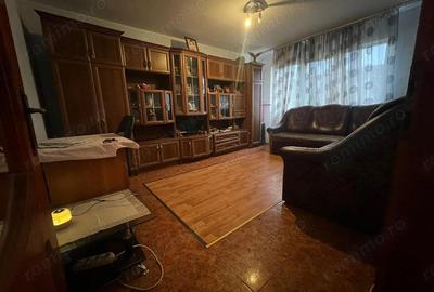 Apartament 1 camera Zona Garii, etaj 3 - 4