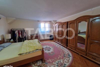 Casă cu 4 camere cu Teren 250 Mp în Central - 3