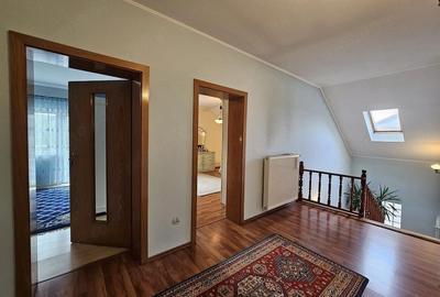 Casă cu Teren 1159 Mp în Zăvoi - 5