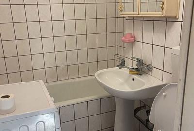 Apartament cu 3 camere semidecomandat în Exterior Vest - 1