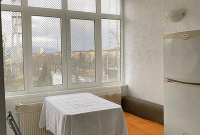 Apartament cu 2 camere decomandat în Central - 3
