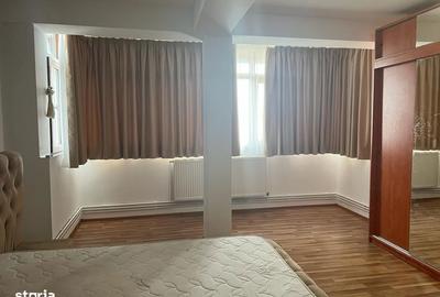 Apartament cu 3 camere în Micro 3 - 11