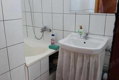 Garsonieră decomandată în CET - 1