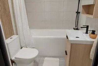 Apartament cu 2 camere semidecomandat, mobilat în P-ța Victoriei - 8