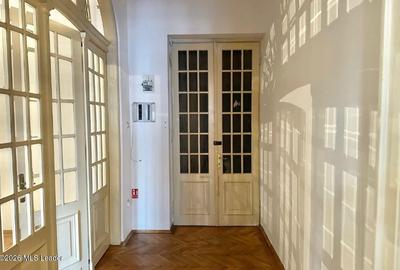 B-dul Carol Nr. 59, 219 mpu, 8 Camere, Etaj 1 din 3, Balcoane 11 mp! - 7