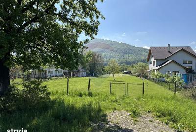Teren de 3606 mp, în Pângărați - 2