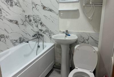 Garsonieră semidecomandată în Romană - 1