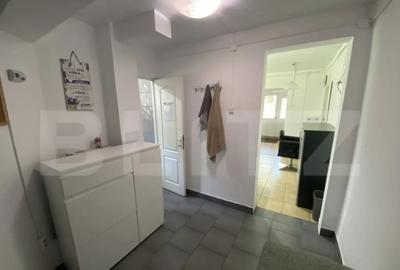 Apartament cu 3 camere semidecomandat în Central - 3