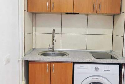 Garsonieră decomandată în Central - 1