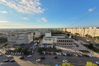 Apartament cu 2 camere decomandat în Casa de Cultură - 2