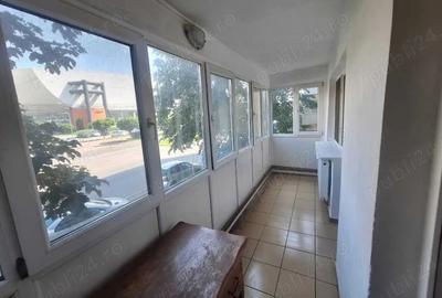 Apartament 3 camere decomandat - 2
