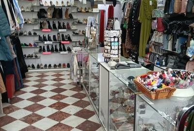 Spațiu comercial, de 37 mp, în Central - 8