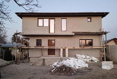 Casă cu 7 camere cu Teren 1000 Mp în Mihăilești - 15