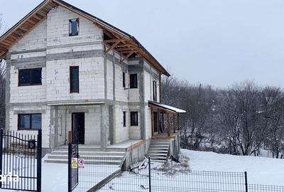 Casă cu 4 camere cu Teren 1200 Mp în Copăcelu - 18