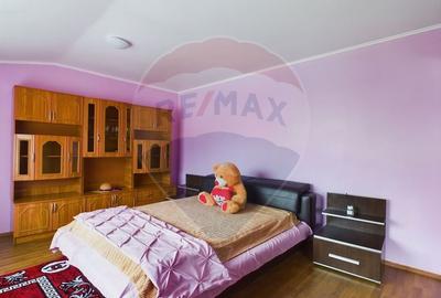 Casă cu 6 camere cu Teren 174 Mp în Andronache - 6