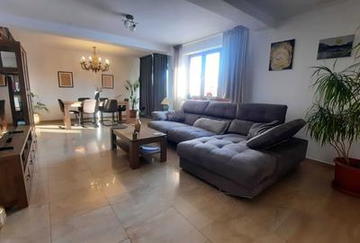 Casă cu 4 camere în Central - 6