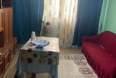 Apartament cu 4 camere decomandat în Rahova - 2