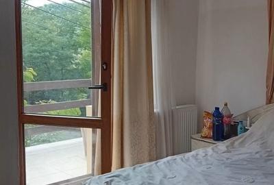 Casă cu 4 camere în Central - 2