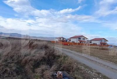 Teren de 1205 mp, în Zărnești - 7