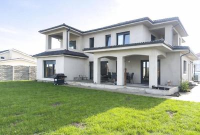 Casă individuală cu 8 camere cu Canalizare în Sânandrei - 14