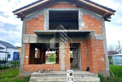 Casă individuală cu 5 camere în Șofronea