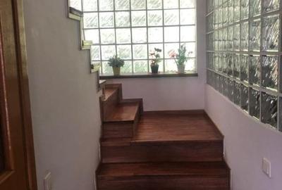 Inchiriere apartament spatios 3 camere etaj 2 plus mansarda Cotroceni Romniceanu - 13