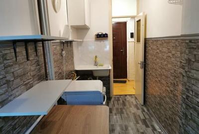 Garsonieră decomandată, mobilată în P-ța Gorjului - 2