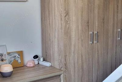 Apartament cu 3 camere decomandat în Lăureni - 2