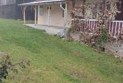 Casă cu 4 camere în Aluniș - 2