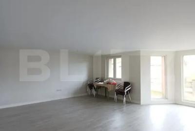 Casă cu 5 camere cu Teren 1590 Mp în Luna - 3