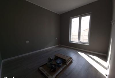 Casă cu 3 camere cu Canalizare în Berceni