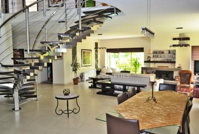 VILLA - PIPERA - PISCINA -CURTE - LANGA PADURE VILLA - PIPERA - PISCINA -CURTE - LANGA PADURE - 4