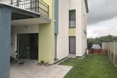 Casă cu 5 camere cu Teren 300 Mp în Medicină - 8