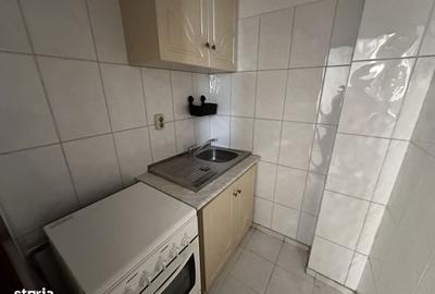 Apartament cu 3 camere semidecomandat, mobilat în Văcăresti - 12