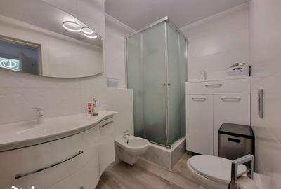 Apartament cu 3 camere, mobilat în Central - 2