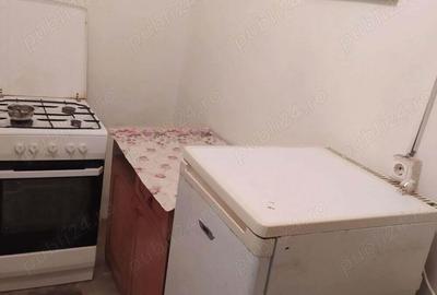 Inchiriez casa 3 camere in Gradiste, singur in curte - 11