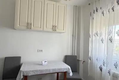 Garsonieră decomandată în Rahova