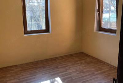 Casă cu Teren 1200 Mp în Buza - 2