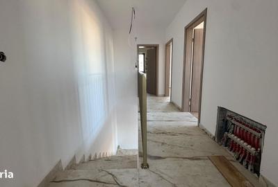 Casă cu 4 camere cu Teren 370 Mp în Vest - 10