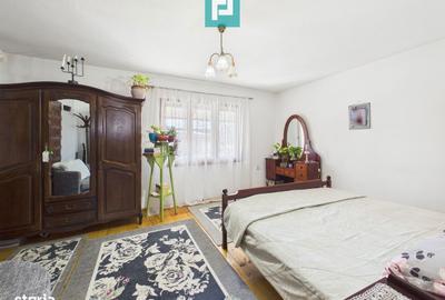 Casă cu 6 camere cu Teren 2029 Mp în Ghioroc - 13