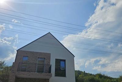 Casă cu 4 camere în Tăuți - 1