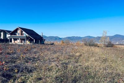 Teren de 1700 mp, în Central - 1