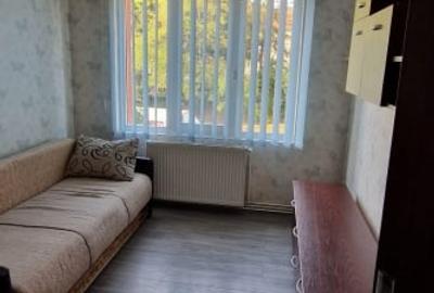 Apartament 4 camere, Tractorul, decomandat, etaj 1 - 3