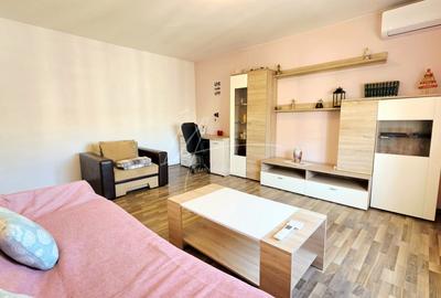 Apartament cu 3 camere decomandat, mobilat în 13 Septembrie - 22