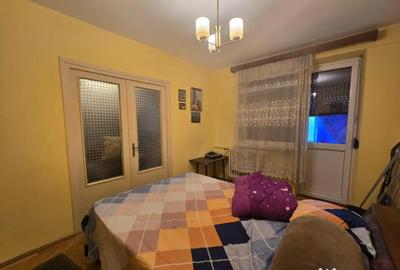 Apartament cu 4 camere decomandat, mobilat în Central - 4