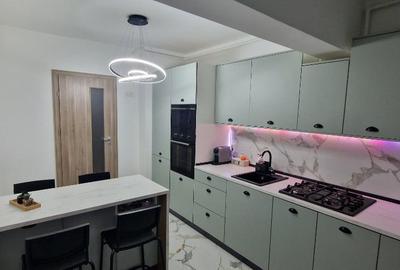Apartament cu 3 camere decomandat în Central - 11